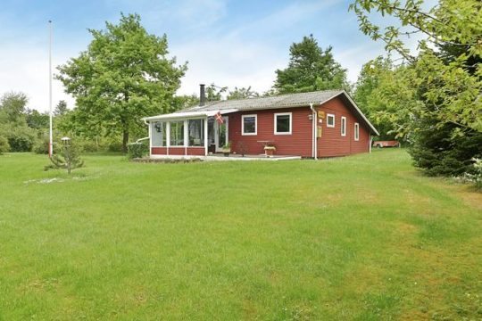 Illeris 135, Hvalpsund